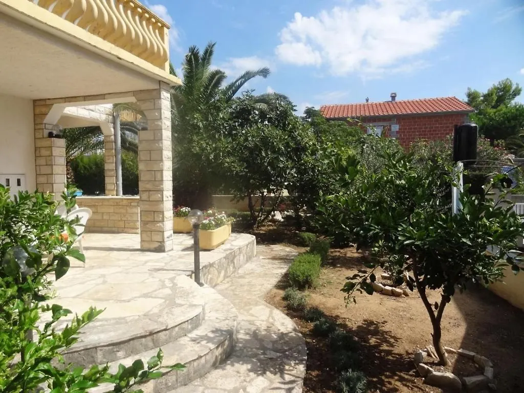 Big Terrace Apartment Vir